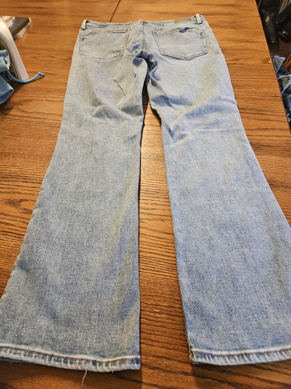 Buckle Black Light Blue Distressed Women’s Jeans Slighr Flare 32x32 - Picture 3 of 6